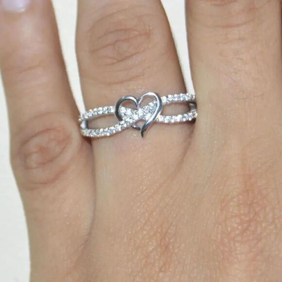 New - Infinity Heart Rhinestones Promise Ring - Size 9 - Picture 1 of 10